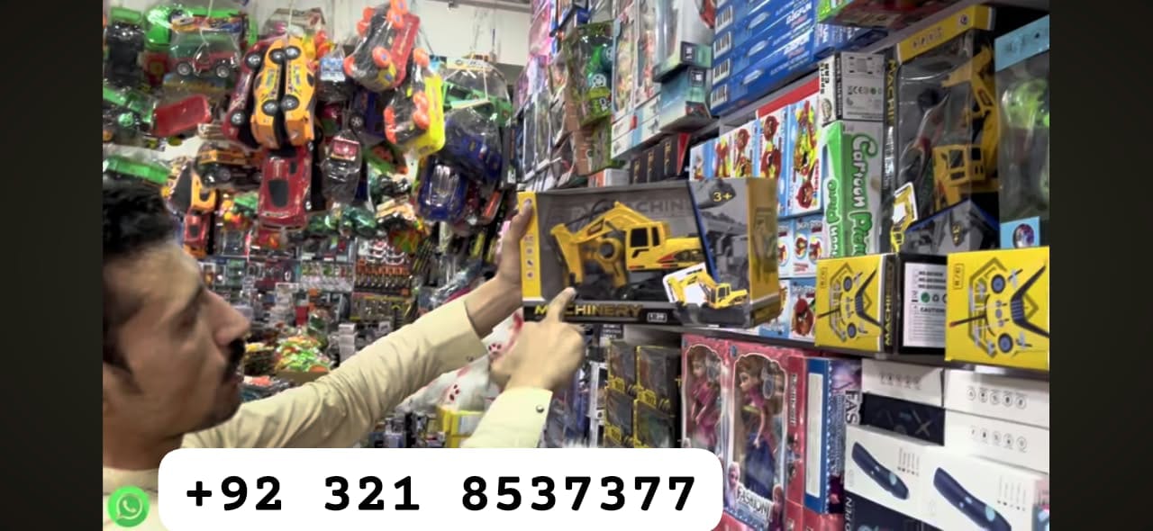 Construction Excavator Digger Toy (Yellow/Black - 1:20 Scale) — image 1