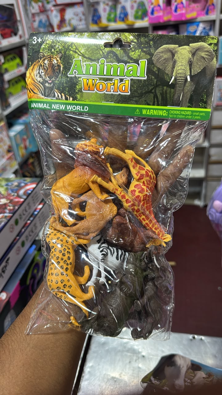 Animal World / Animal New World Wild Zoo Animals Figures Set (3+) — image 1