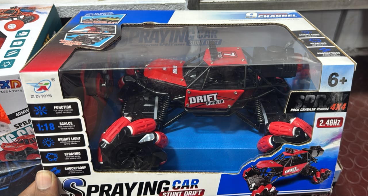 Zi Di Toys Drift Pioneer Spraying Car 4x4 Stunt Drift Rock Crawler (1:18 Scale - Red / 6+) — image 1